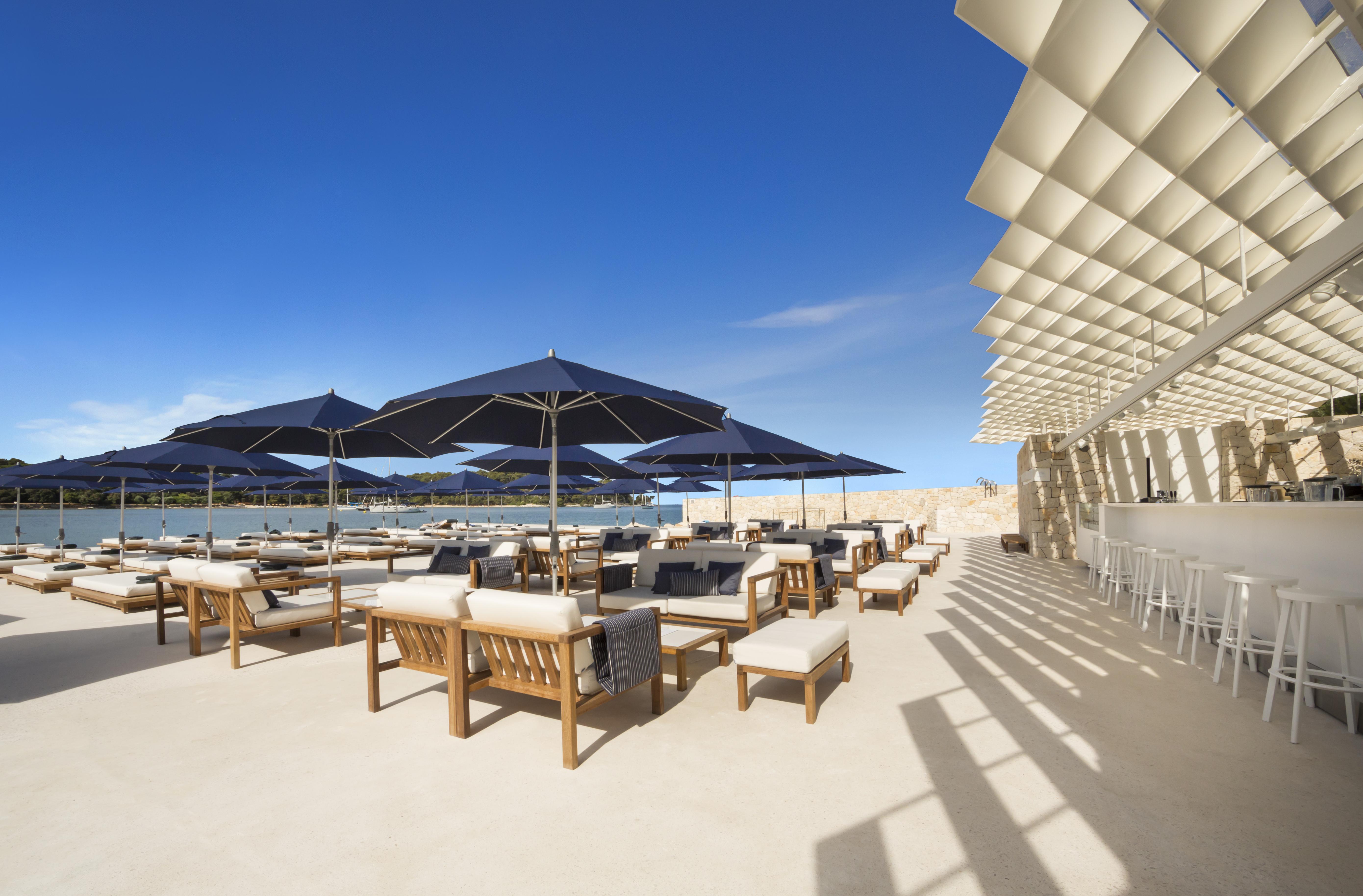 Hotel Monte Mulini Rovigno Esterno foto The Beach