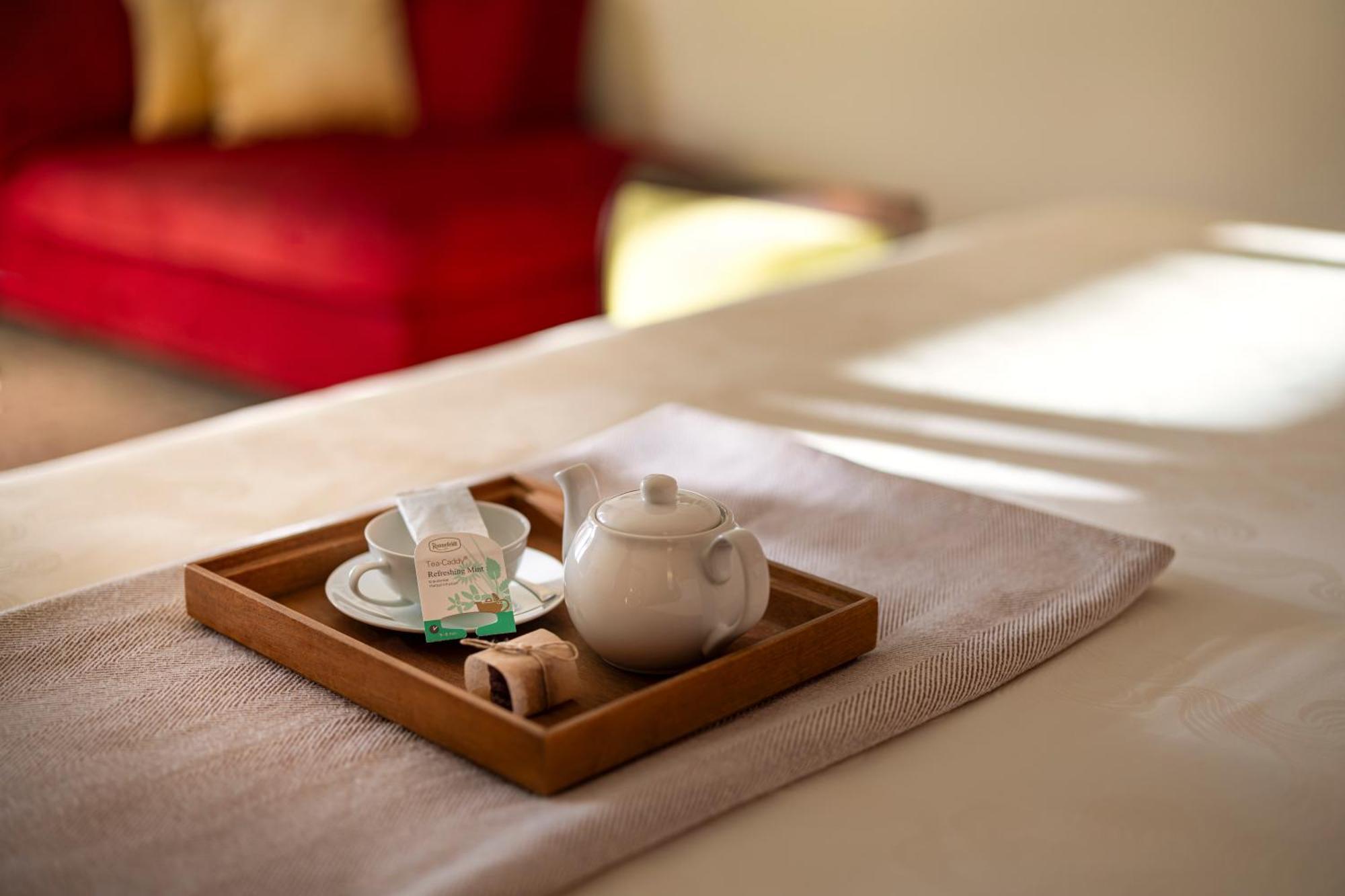 Hotel Monte Mulini Rovigno Camera foto A tea set